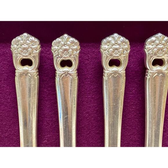 1847 Rogers Bros Silver Plate ETERNALLY YOURS Silverware Set 82 Pieces w Case - Picture 13 of 14